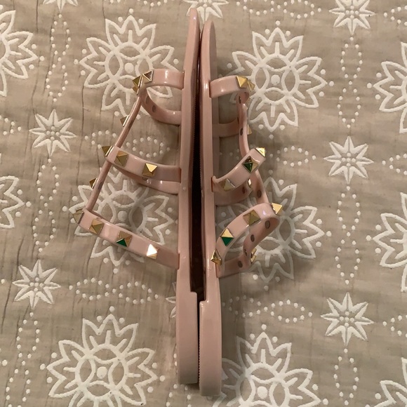 Sandals - Picture 2 of 3